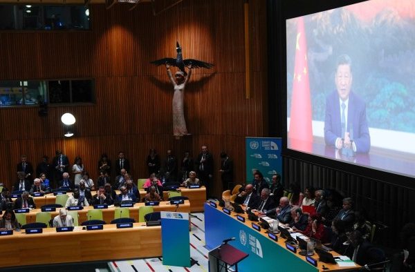 Chinese President Xi Jinping delivering a video address to the UN General Assembly in 2025, highlighting China’s climate pledge.